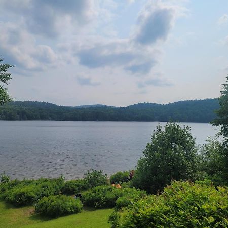Le Lodge Du Lac Saint-Faustin Екстериор снимка