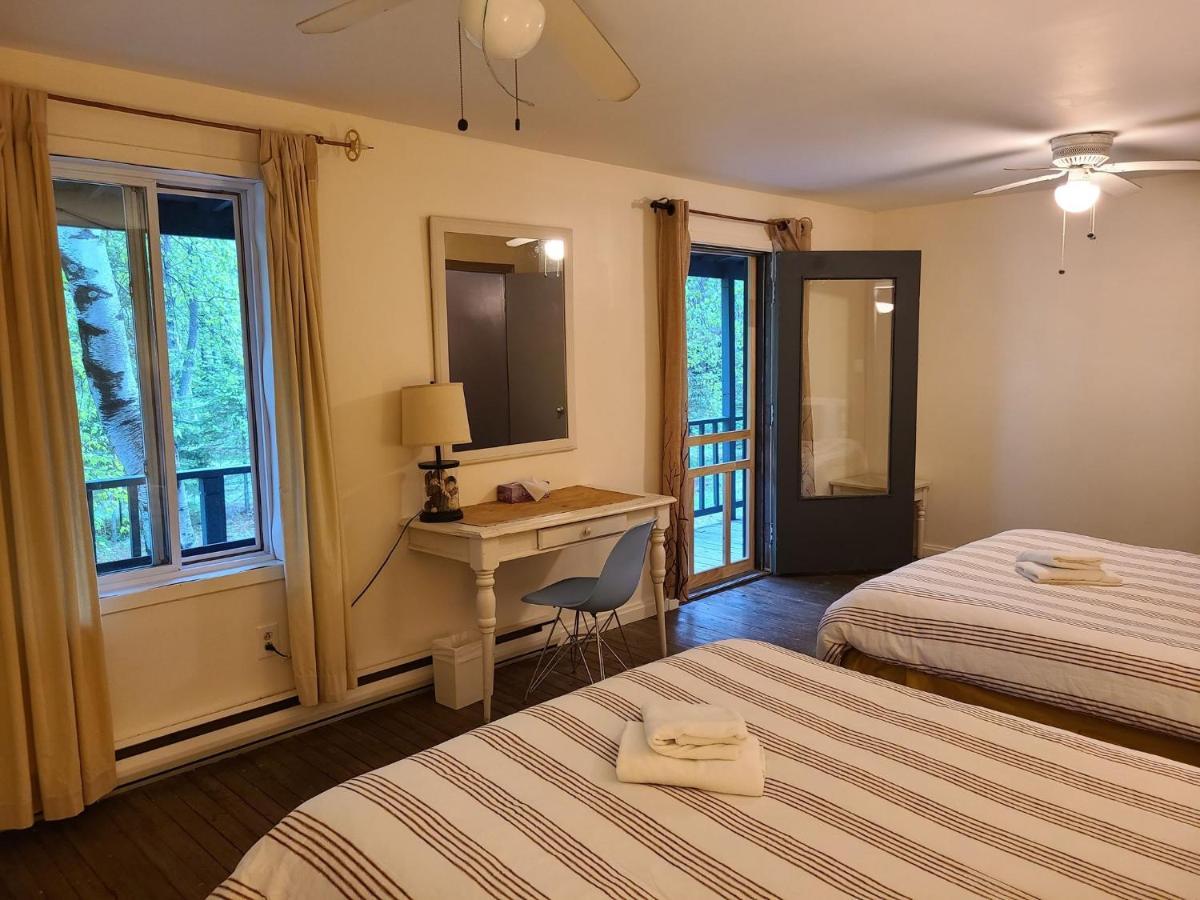 Le Lodge Du Lac Saint-Faustin Екстериор снимка
