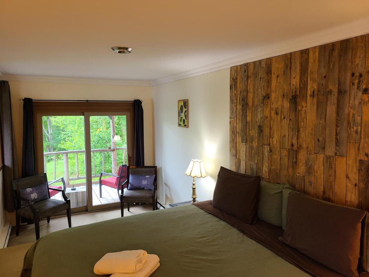 Le Lodge Du Lac Saint-Faustin Екстериор снимка