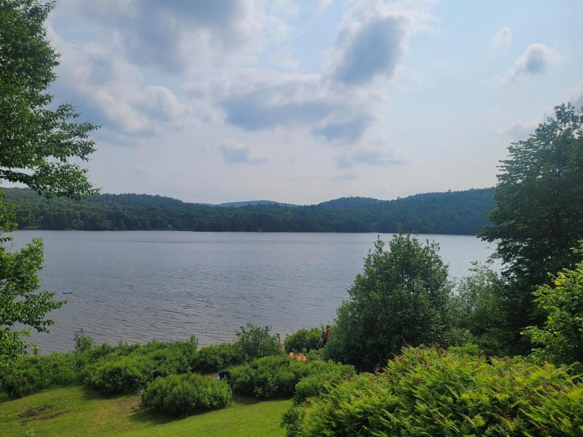 Le Lodge Du Lac Saint-Faustin Екстериор снимка