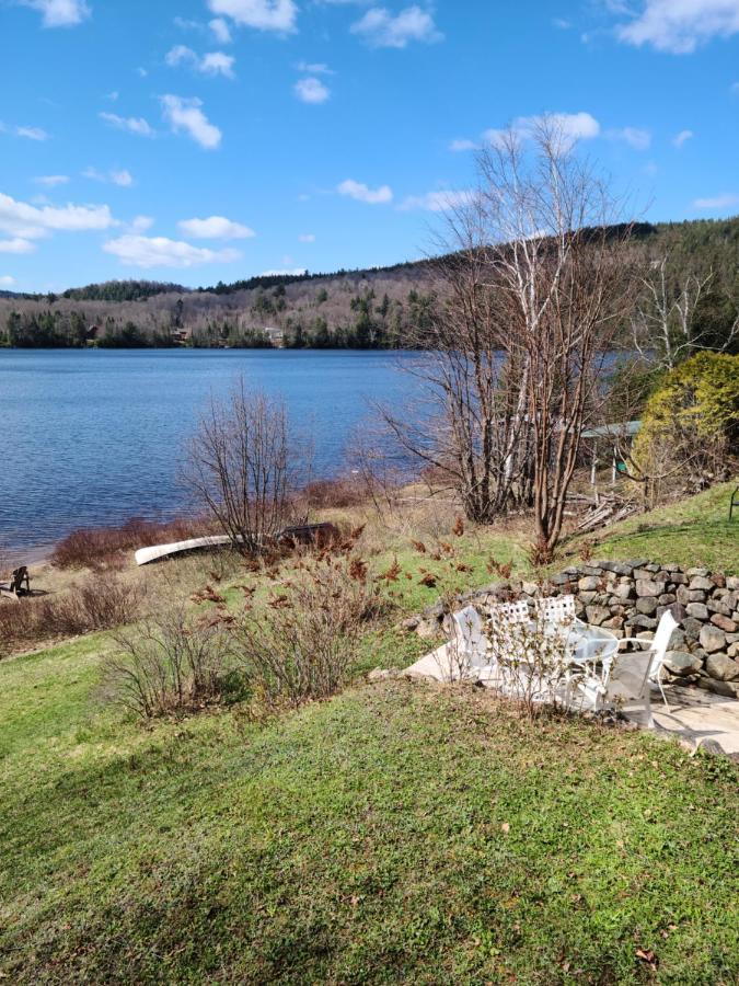 Le Lodge Du Lac Saint-Faustin Екстериор снимка