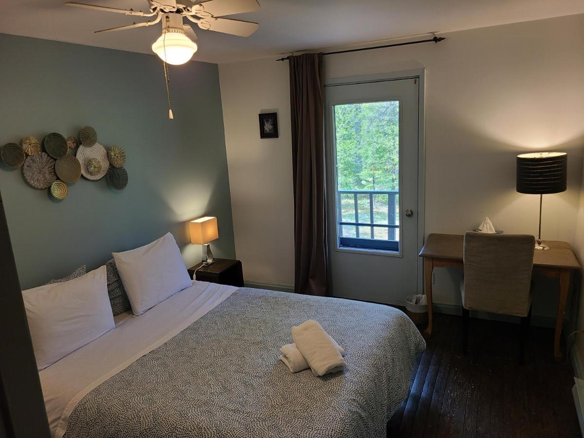 Le Lodge Du Lac Saint-Faustin Екстериор снимка
