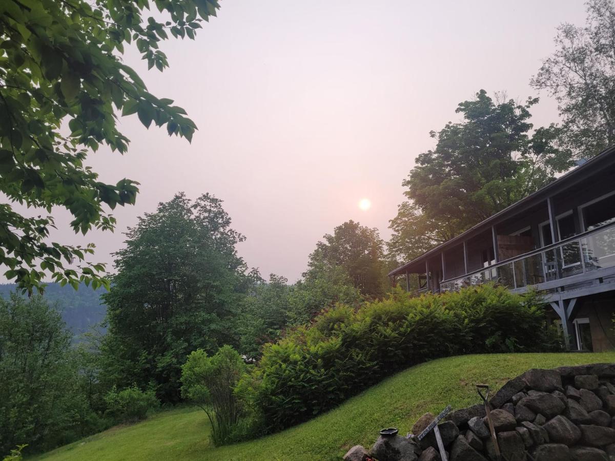 Le Lodge Du Lac Saint-Faustin Екстериор снимка